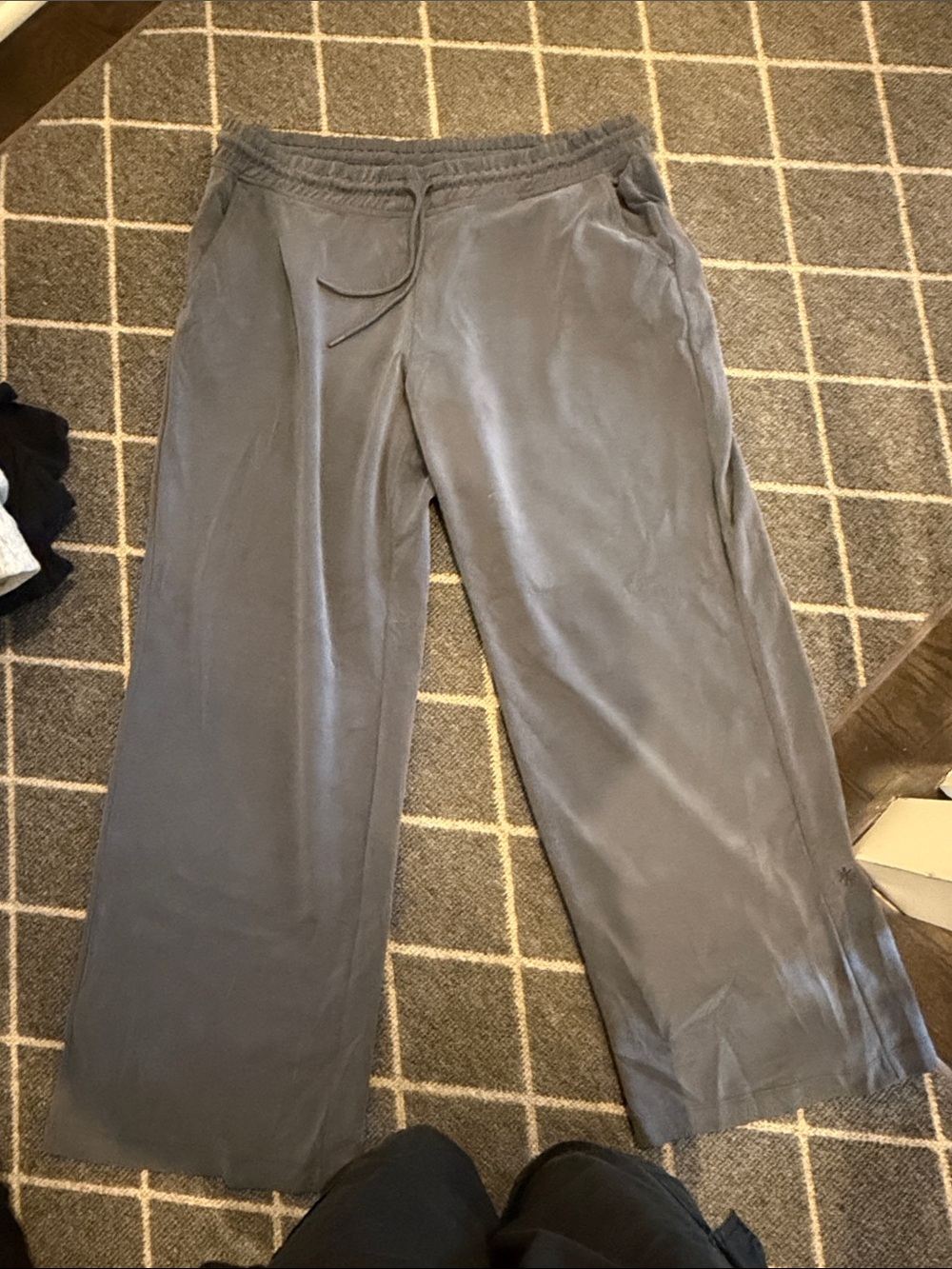 Like new Athleta women’s Wide-Leg Gray Lounge Jumpsuit Pants